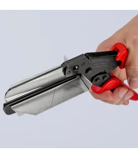 Pince pour plastique et goulotte